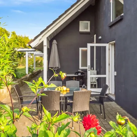 Cajsa - 200m From The Sea By Interhome Casa vacanze Sjolund