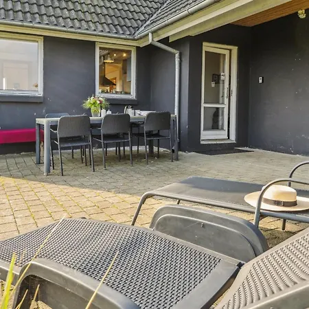 Cajsa - 200m From The Sea By Interhome Feriehus Sjolund